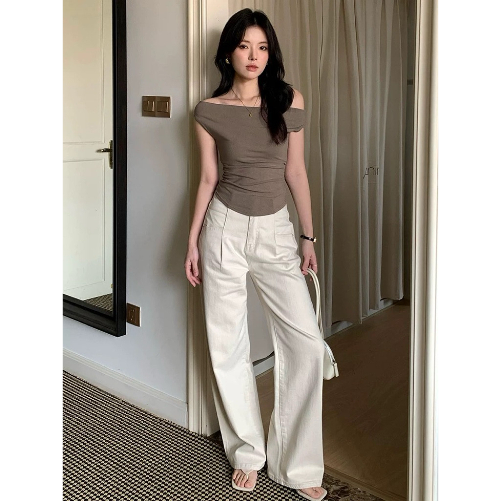 Áo Trễ Vai Ôm Nhẹ – Đơn Giãn Mà Cực Cuốn | BigBuy360 - bigbuy360.vn