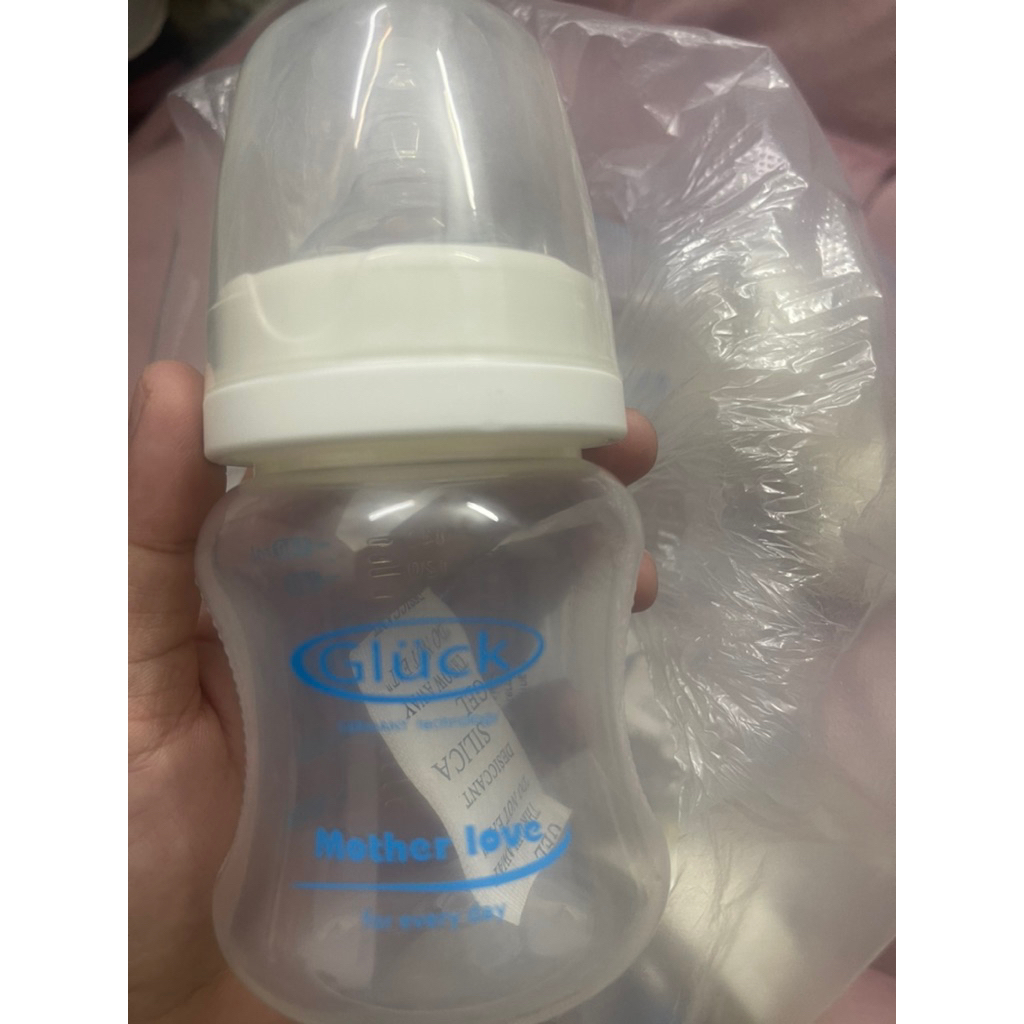 Bình sữa 140ml máy hút sữa gp31 - có đầu núm