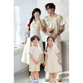 Set đồ gia đình-Đồ đôi couple, đồng phục gia đình màu kem cổ polo đầm nữ dáng dài in tim