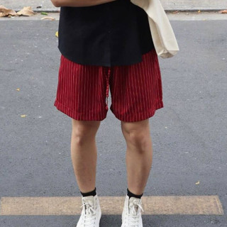 Quần short nam nữ kẻ sọc DATINO chất liệu vải poly spandex mặc trên gối, form rộng thoáng mát