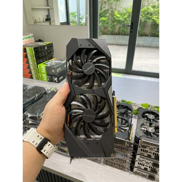 VGA GIGA 2060S 8G