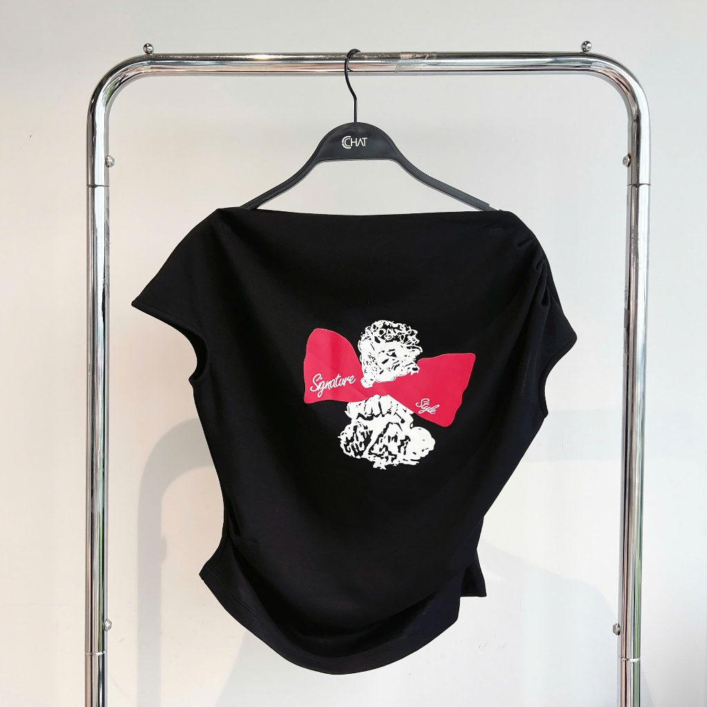 Áo Thun Nữ 𝐂𝐂𝐇𝐀𝐓 Dáng Ôm Kiểu Vai Chờm In Jamie Chất Liệu Cao Cấp 15TNC6001OT | BigBuy360 - bigbuy360.vn