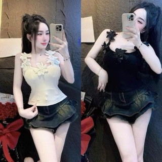 Áo hai dây croptop nữ, Áo hai dây form ôm body đính 5 bông hoa nổi 2 màu đen trắng đơn giản phong cách cá tính quyến rũ