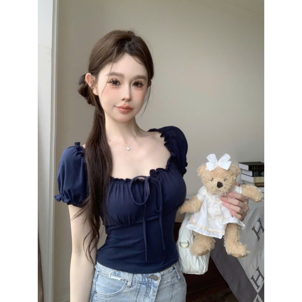 Áo croptop trễ vai nơ cổ phong cách tiểu thư mặc được 2 kiểu | BigBuy360 - bigbuy360.vn