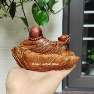 Tượng phật di lặc bằng gỗ