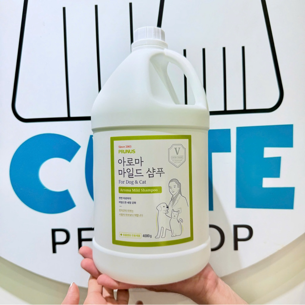 Sữa tắm gội thảo dược cho chó & mèo _ Prunus Aroma Mild Shampoo 4L