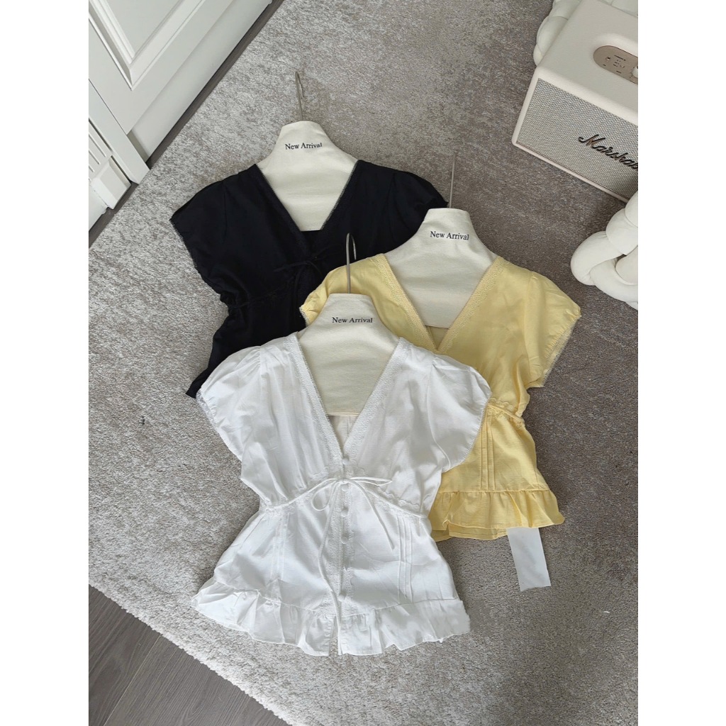 [Sẵn Hàng] ÁO LINEN TAY BỒNG CỔ V DÂY NƠ PHỐI CHÂN BÈO PHONG CÁCH BASIC ÁO KIỂU BASIC - DÀNH CHO NỮ | BigBuy360 - bigbuy360.vn