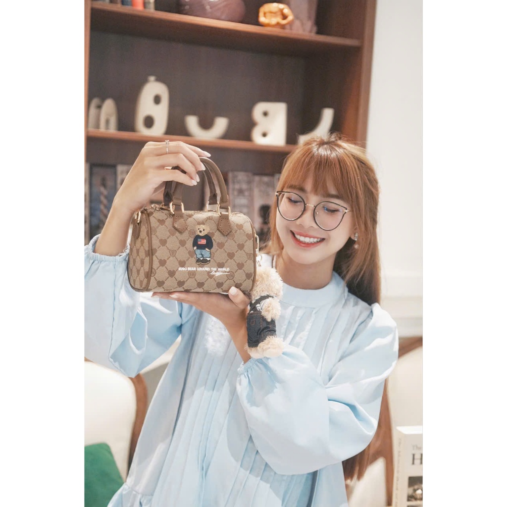 Túi đeo chéo GUOO-TTWN BEAR & GUOO BEAR  họa tiết gấu chính hãng size 17cm