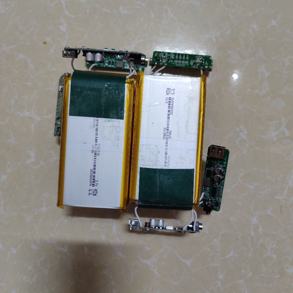 Pin Mạch 12V nối sẵn cho mọi người tự lắp cho Pin Quạt Áo Điều Hòa