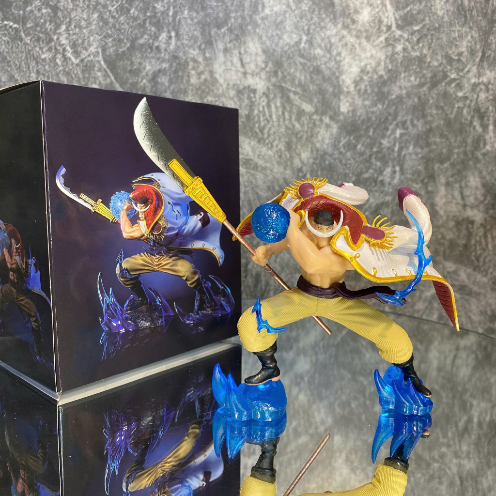 Mô hình OnePiece - Râu Trắng kèm hiệu ứng Gura Gura