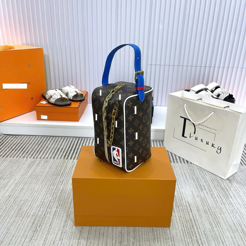 ⚜️[HÀNG CAO CẤP] - Túi Cầm Tay Clutch Hot Mới Nhất Màu Nâu Phối Dây Treo- Túi Ví Cốp Nam Nữ Cao Cấp Dluxury