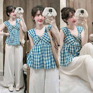 Set bộ thời trang Nữ áo lennin kẻ sọc caro cổ V thanh thoát dáng cúp ngực mix quần đũi dài suông ống rộng mặc đi cà phê