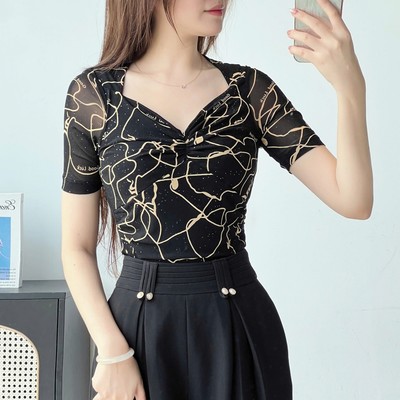 Áo Thun 𝐂𝐂𝐇𝐀𝐓 Tay Cộc Họa Tiết Chữ Yuko Chất Liệu Thun Co Giãn 4 Chiều 14TNC5003OT