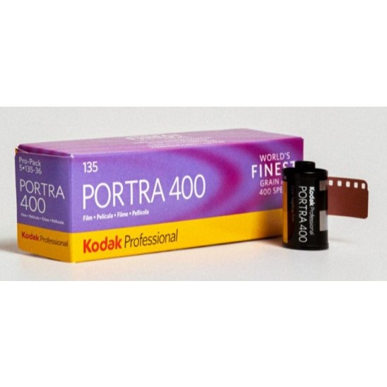 Film chụp ảnh Kodak Portra 400 135 - 36 exp date 2027