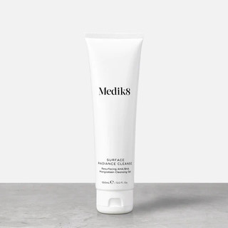Sữa Rửa Mặt Giúp Làm Sạch Sâu Và Kiểm Soát Mụn AHA/BHA Medik8 Surface Radiance Cleanse 500ml