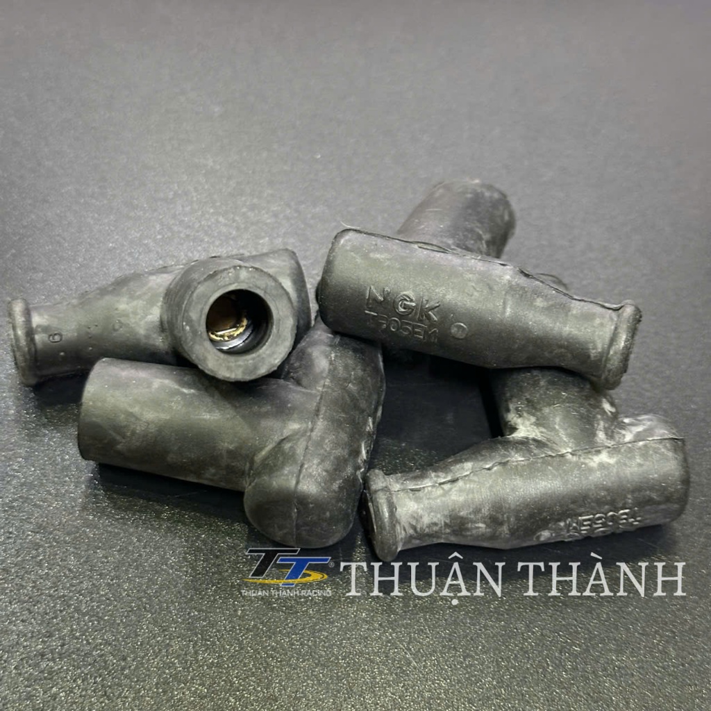 CHỤP BUGI YAZ125 - NOVA - XIPO / SPORT ( CHỐNG NƯỚC )