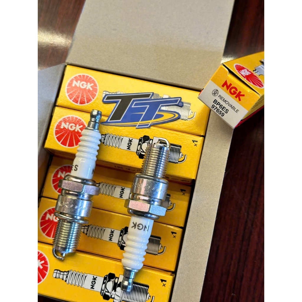 Bugi sport zin NGK - BP6ES xe Xipo , Satria , RGV