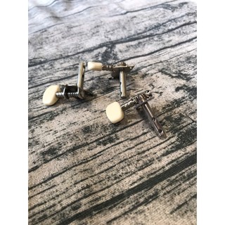 Khoá vặn đàn bầu ngắn