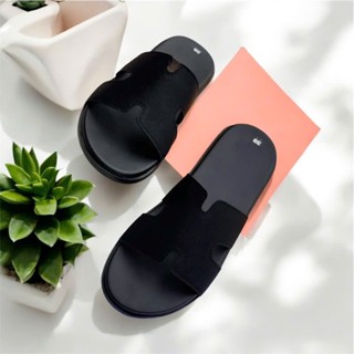  Dép Hm Nam Hàng Cao Cấp Dép Quai Ngang Hm Da Xịn Đế Cao Su Chống Trơn hot trend 2025 