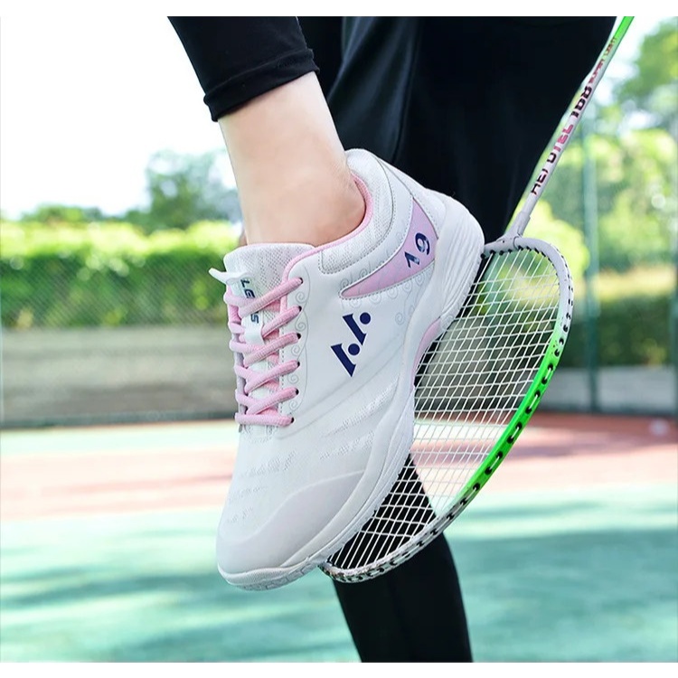 Giày cầu lông Lefus L019 êm, bám sân và siêu nhẹ