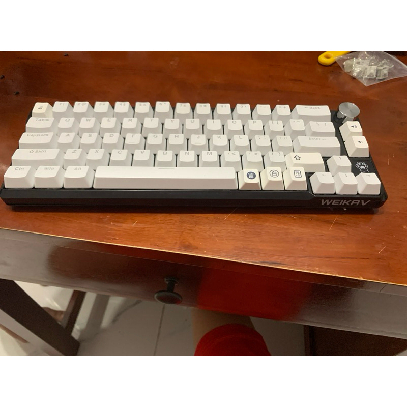 bàn phím cơ weikav a68 2hand