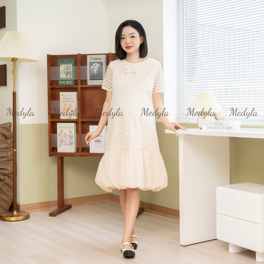 Váy Bầu Thiết Kế MEDYLA Cao Cấp Ren Thêu Hoa Nổi, Dáng Suông Thanh Lịch, Chân Váy Xếp Phồng Tinh Tế-