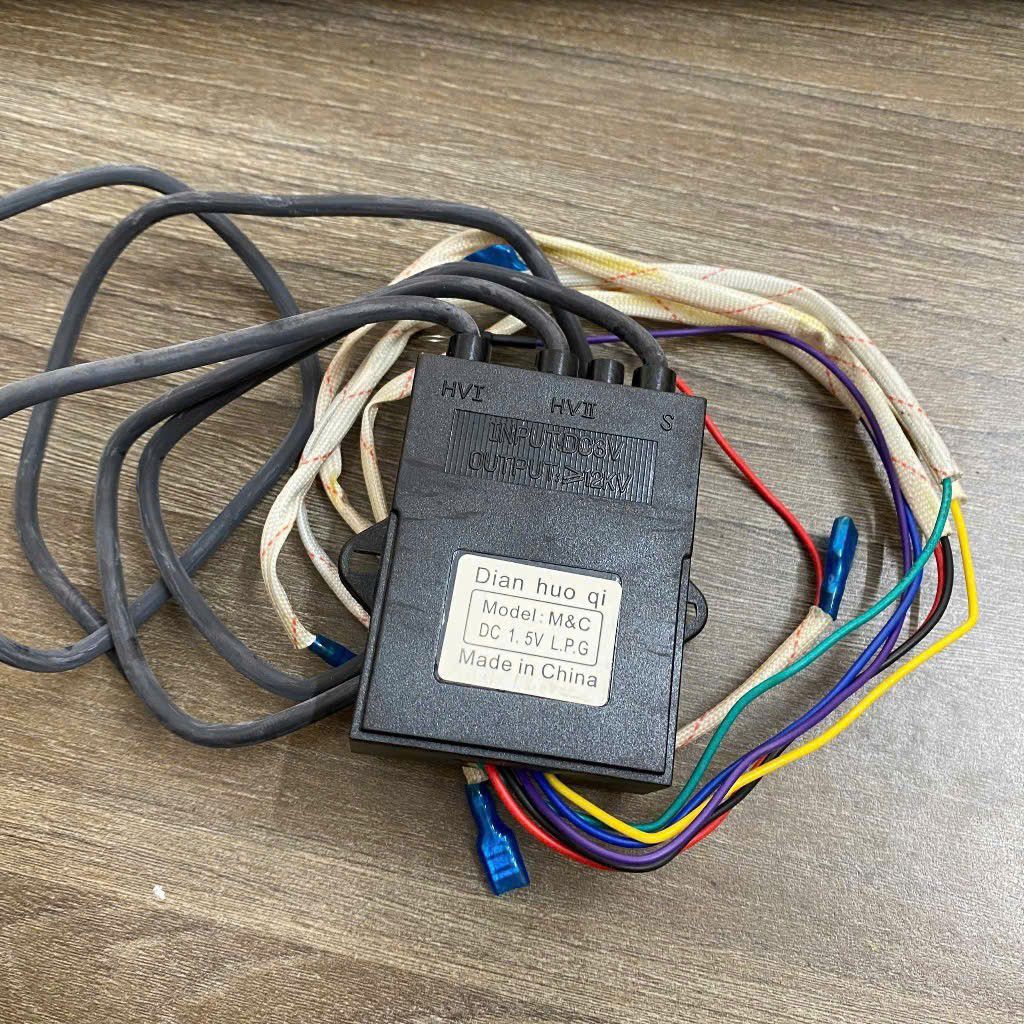 IC đánh lửa bếp ga âm 3 lò và hộp đựng pin