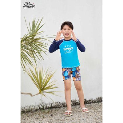 Đồ bơi trẻ em BIKINI PASSPORT kiểu Đồ bơi bé Trai quần lửng, áo dài - màu Xanh họa tiết - KD028_IN