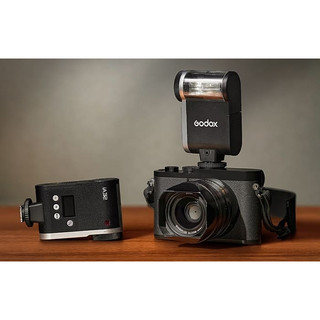 Đèn Flash Godox Mini iA32