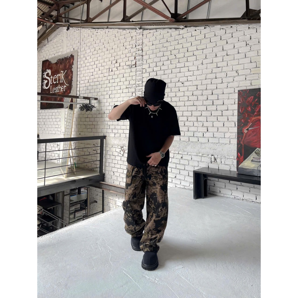 (ĐEN STUDIO) QUẦN KAKI FORM RỘNG HỌA TIẾT BEO + CAMO ĐEN STU ( Q9 ) | BigBuy360 - bigbuy360.vn