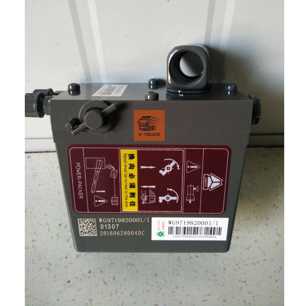 Bình Kích Cabin Howo 336 371 (Sinotruk Howo 336 371 Cab lifting oil pump / Hydraulic hand pump)