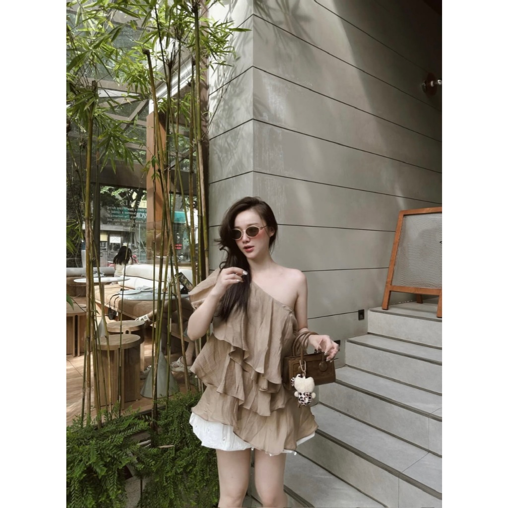 ÁO LỆCH VAI BÈO TẦNG CHẤT TƠ NHẸ BỒNG BỀNH SIÊU XINH ÁO TƠ LỆCH VAI BÈO TẦNG - DÀNH CHO NỮ | BigBuy360 - bigbuy360.vn