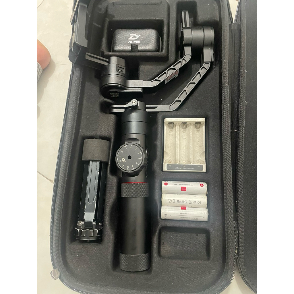Gợi ý các mẫu gimbal điện thoại chống rung đáng mua hiện nay