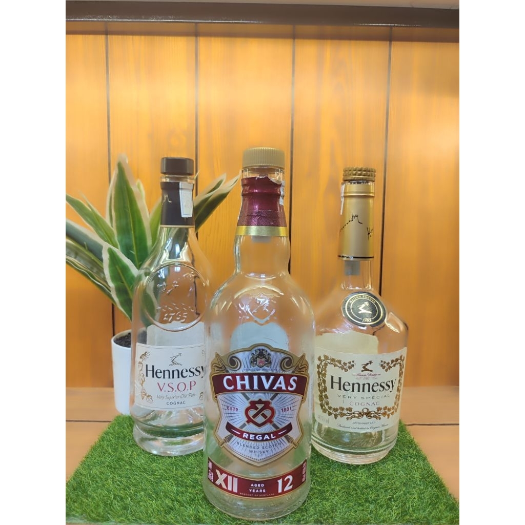 COMBO 3 CHAI HEN VS, VSOP, CHIVAS12