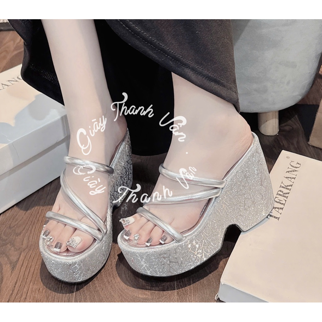 Dép xuồng bánh  mì tôn dáng cao 11 phân nhẹ xinh (D0302)