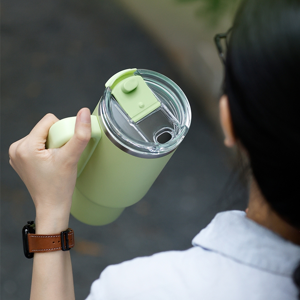 Bình giữ nhiệt LocknLock Balance grip tumbler LHC4397 dung tích 900ml / LHC4398 dung tích 1.2L có quai - 3 màu | BigBuy360 - bigbuy360.vn