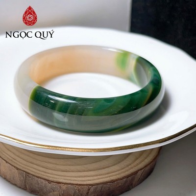 Vòng tay bản uyên ương xanh trắng liền khối ni 58- Ngọc Quý