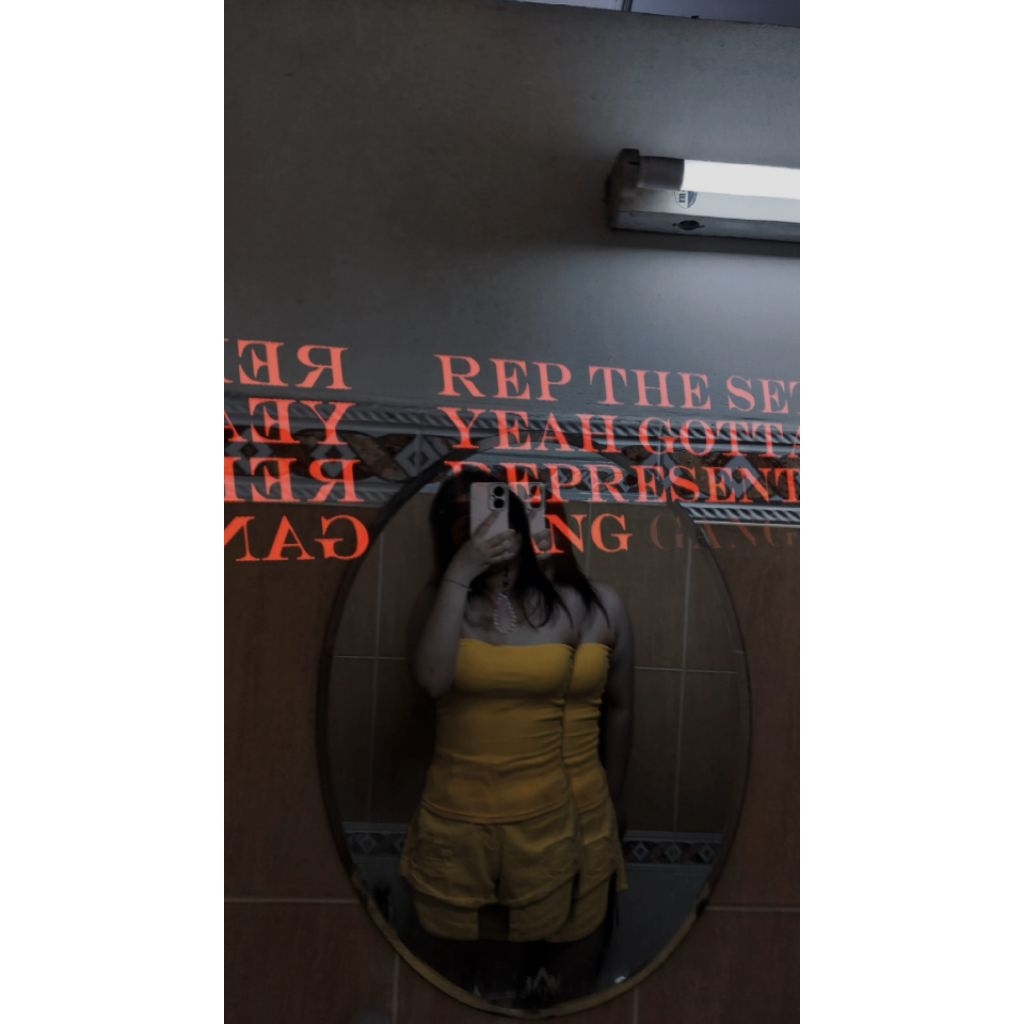 pass áo ống tube vàng đậm