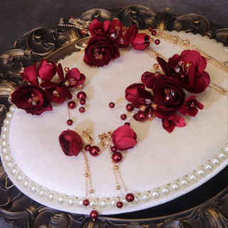 Set hoa cài tóc cô dâu đỏ HC1001 xinh