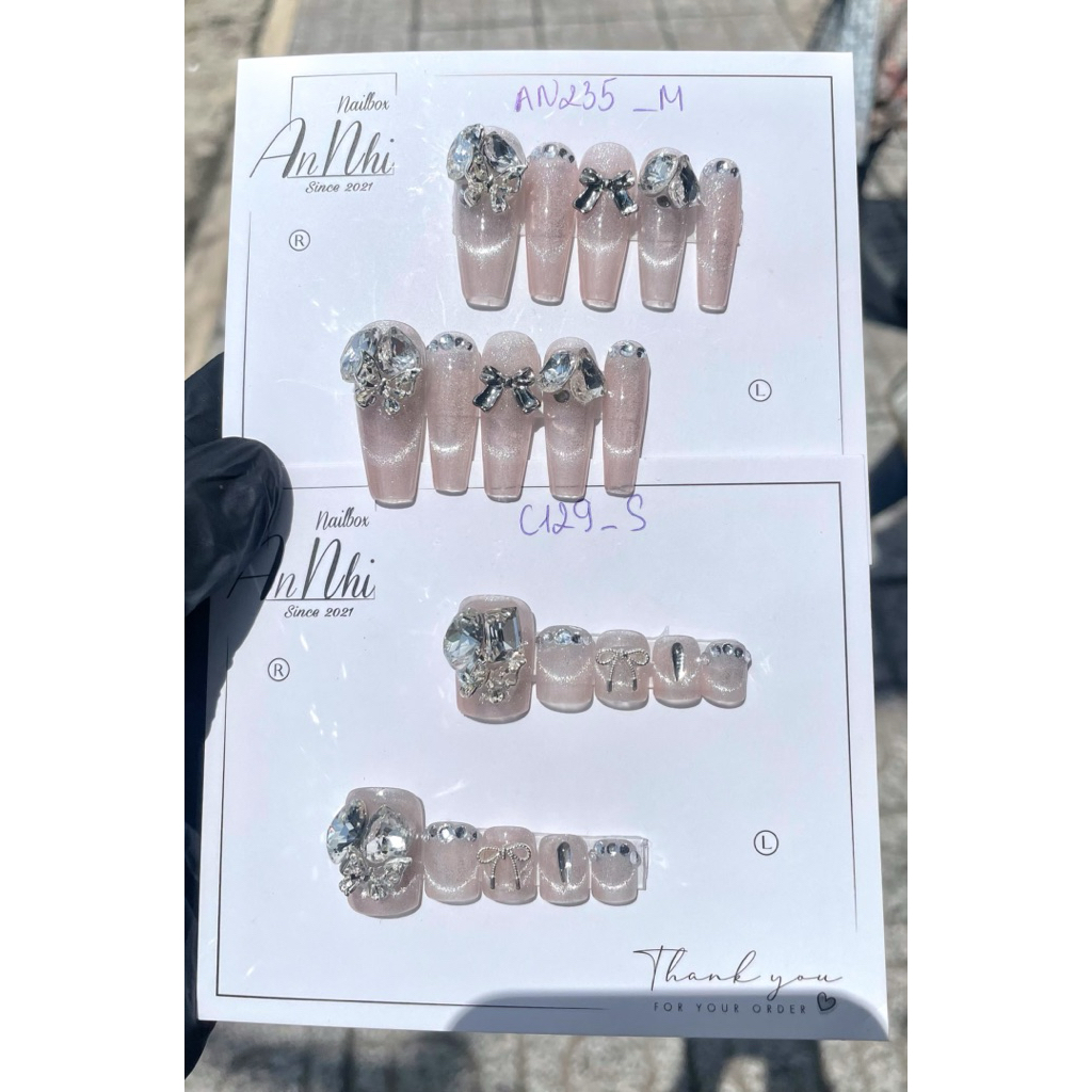C129 và AN235 nailbox sơn gel đính charm đá siêu xinh