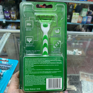 Dao cạo râu 3 lưỡi Gillette Mach 3