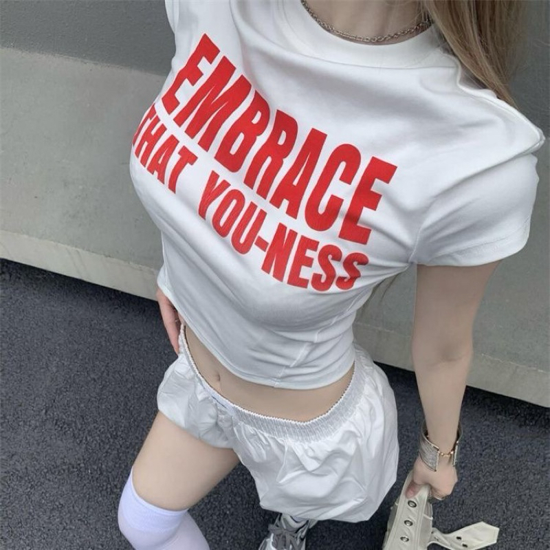 Áo Thun Croptop Nữ Thun Borip Basic Tay Ngắn In Hình Chữ EMBRACE THAT YOU-NESS Dáng Ngắn Ôm Body