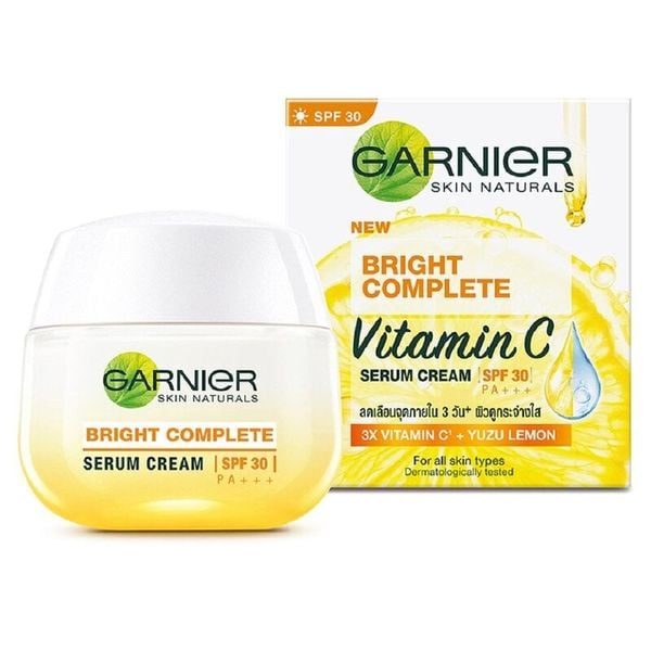 Kem Dưỡng Ẩm Garnier Water Gel Mỏng Nhẹ Cấp Ẩm Tới 48H & Hỗ Trợ Sáng Da 50ml