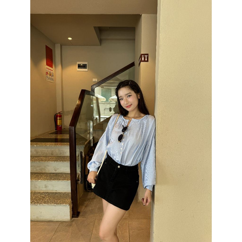 Áo Sơ Mi Nữ Dài Tay Kẻ Sọc Basic Cổ Tàu Freesize Dễ Phối Đồ Thời Trang Trẻ Trung - 29feb.closet - A555 | BigBuy360 - bigbuy360.vn