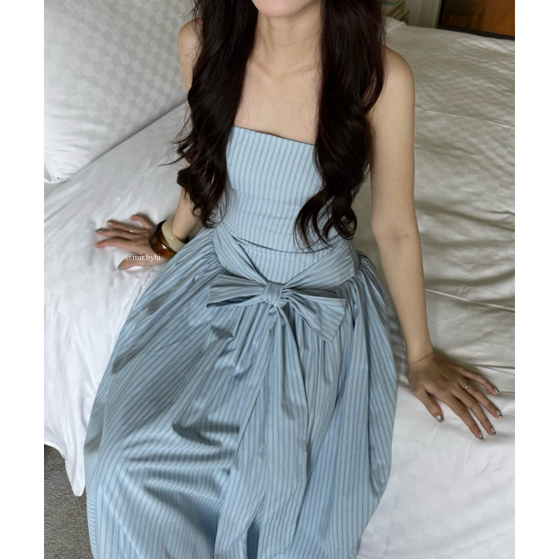 𝐆𝐑𝐀𝐂𝐄 𝐃𝐑𝐄𝐒𝐒  | mir.byhi | Đầm quay sọc thắt eo nơ smockin co dãn