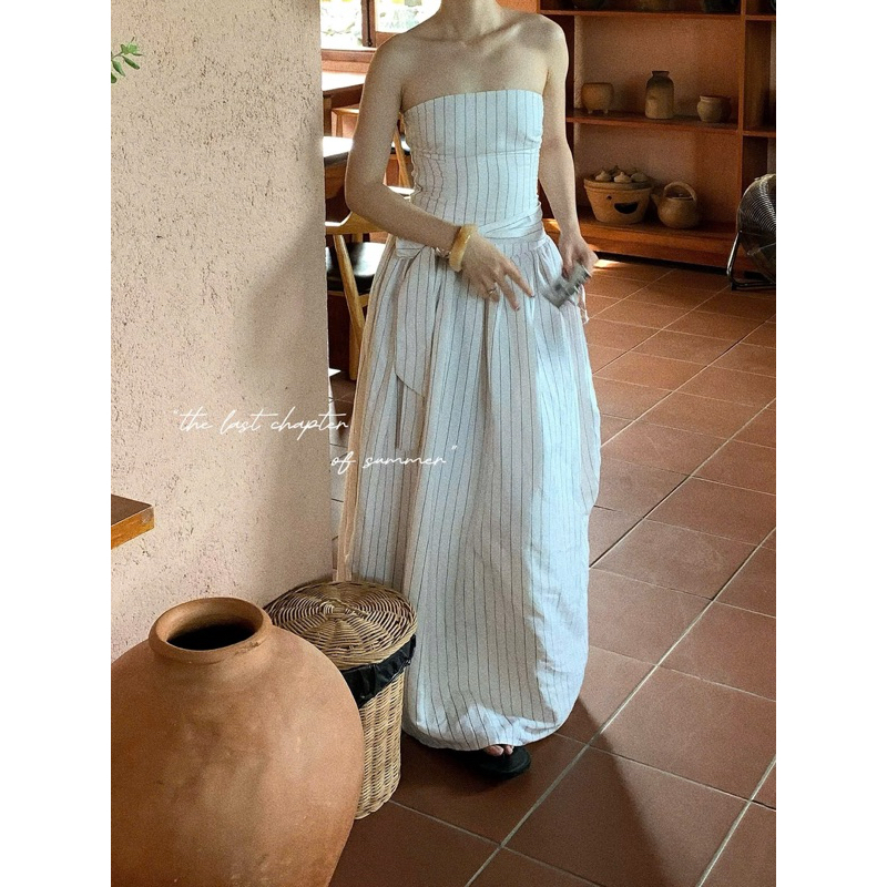 𝐆𝐑𝐀𝐂𝐄 𝐃𝐑𝐄𝐒𝐒  | mir.byhi | Đầm quay sọc thắt eo nơ smockin co dãn | BigBuy360 - bigbuy360.vn