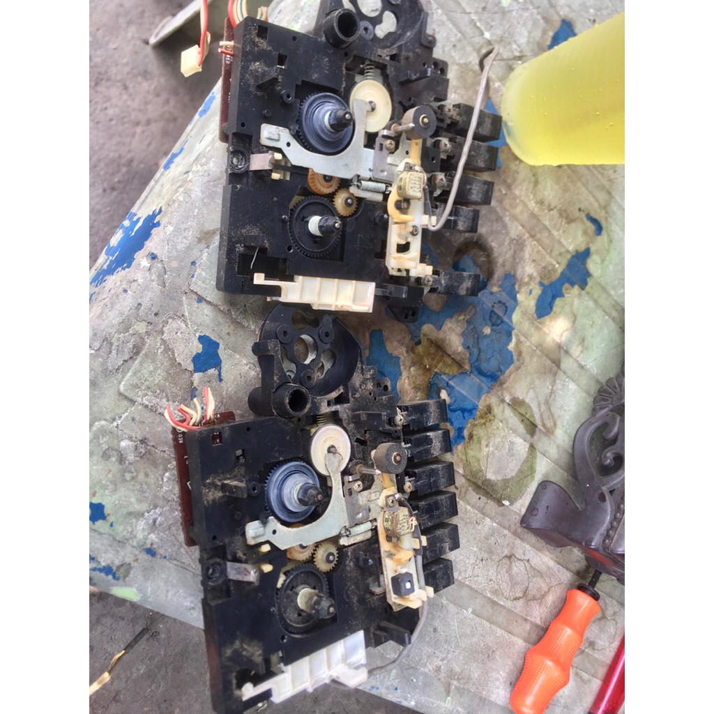 xác cụm cơ Sony đời cũ (không có moto )