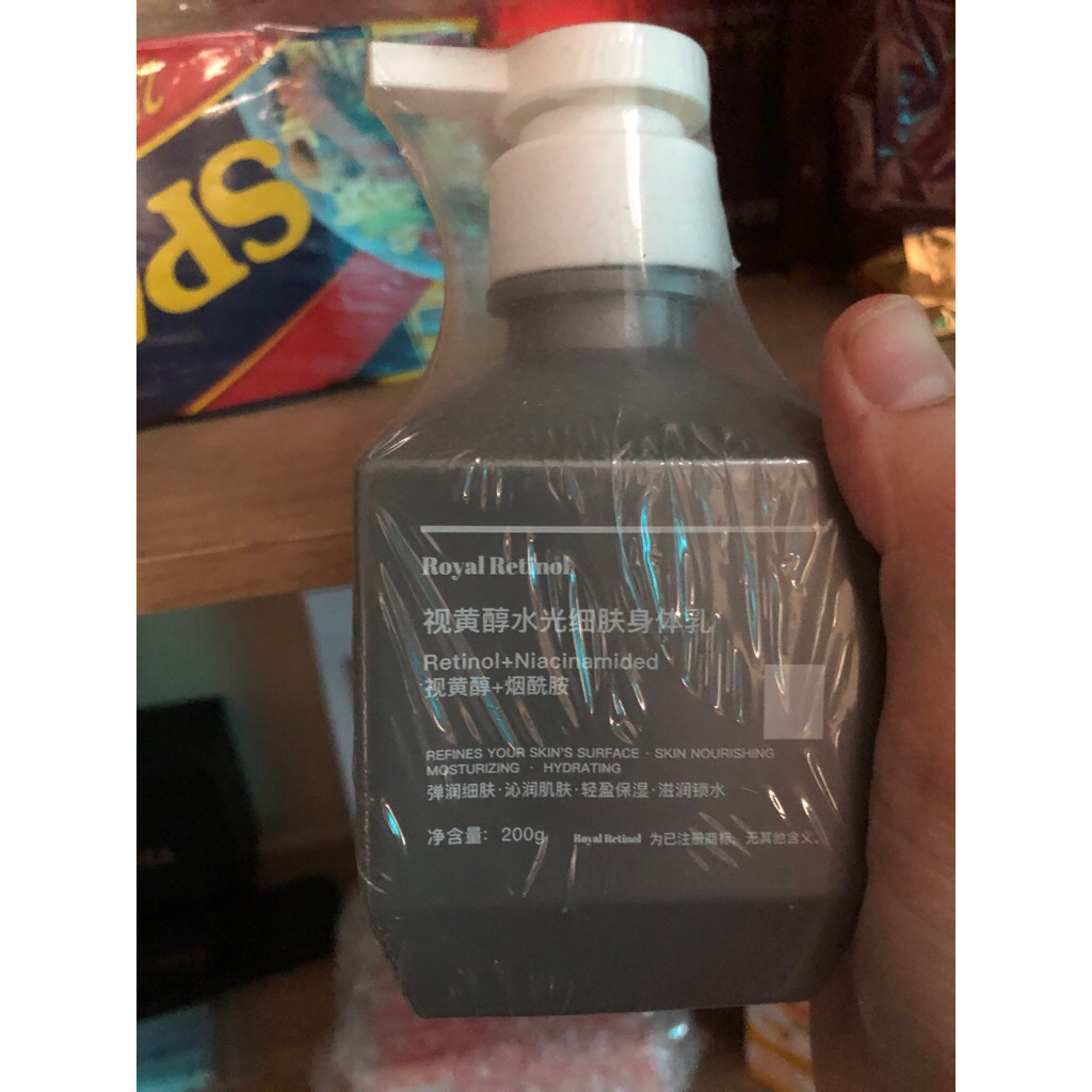 Kem Ủ Trắng Da Royal Retinol B22 Matrix Retinol 1.5% Hộp 200g