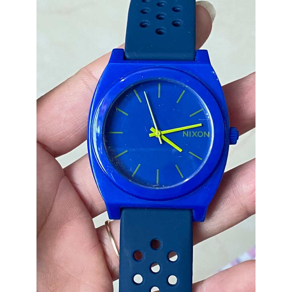 Đồng hồ Nixon vỏ nhựa 2hand Nhật