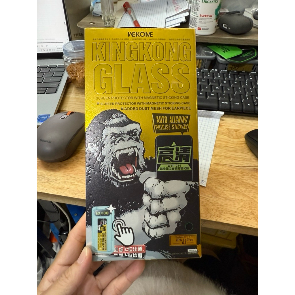 Kiếng cường lực tự dán Wekome Kingkong cho IPHONE 14 PRO